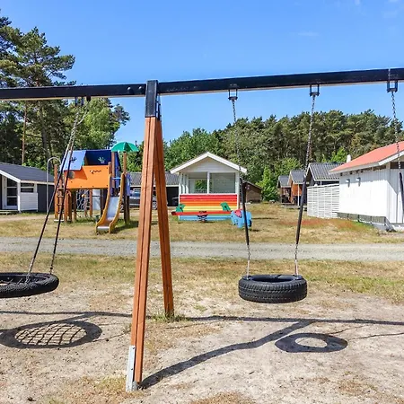 2 Bedroom Awesome In Neksø